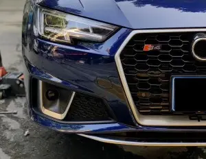 S4 RS4 car grill for Audi A4 S4 B9 honeycomb front bumper grille facelift auto grills