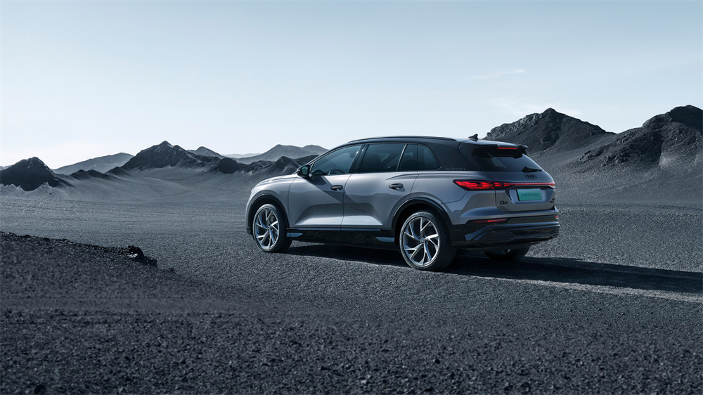 Audi launches cutting-edge electric SUV with advanced autonomous driving features (3)